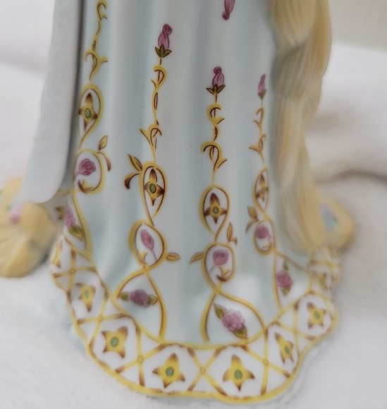 The Legendary Princess - Picture 8 of 16